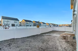 5073 N Folkstone Dr, Eagle Mountain, UT 84005 - Photo 28