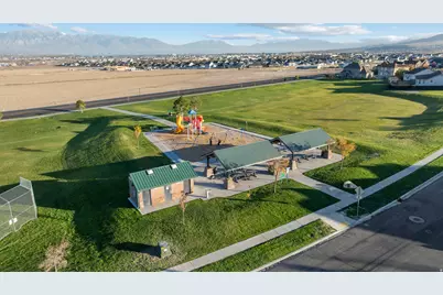 822 N Joshua Dr W, Saratoga Springs, UT 84045 - Photo 54