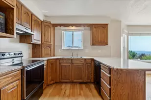 497 E 3525 N, North Ogden, UT 84414 - Photo 10