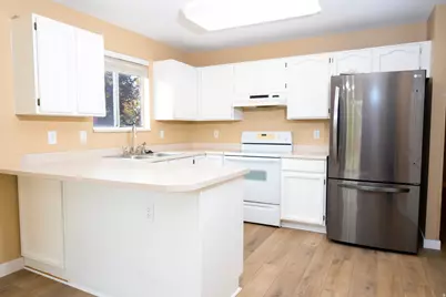 5466 W Ticklegrass Rd S, West Jordan, UT 84084 - Photo 14