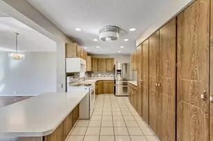 112 E 7420 S, Midvale, UT 84047 - Photo 10