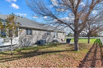 3675 N Gundersen Cir, Erda, UT 84029 - Photo 32