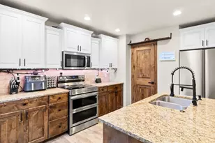 811 E Sandhill Ct, Lehi, UT 84043 - Photo 6