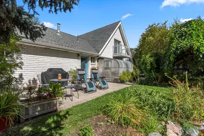 2050 E 6535 S, Cottonwood Heights, UT 84121 - Photo 38