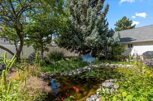 2050 E 6535 S, Cottonwood Heights, UT 84121 - Photo 42