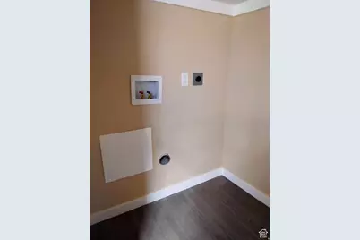 425 N Esquire Pkwy #35, Castle Dale, UT 84513 - Photo 8