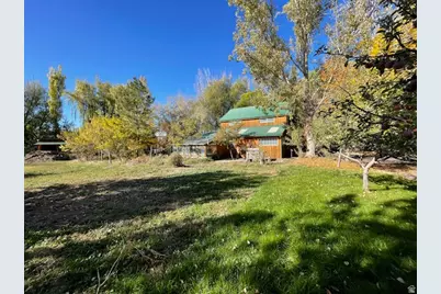 185 N Waterhole Way E, Grantsville, UT 84029 - Photo 2