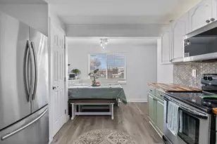 10165 S Zinnia Way, Sandy, UT 84094 - Photo 4