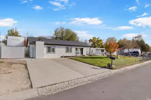 10165 S Zinnia Way, Sandy, UT 84094 - Photo 24