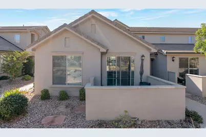 1907 E Holiday Ln, Washington, UT 84780 - Photo 4