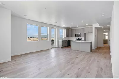 5263 W Reventon Rd S #103, South Jordan, UT 84009 - Photo 2