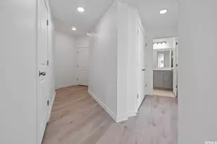 5263 W Reventon Rd S, South Jordan, UT 84009 - Photo 14