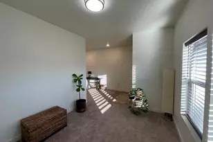 394 W Parkway Dr S, Kaysville, UT 84037 - Photo 4