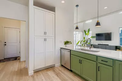 7587 S Bear Gulch Rd W, West Jordan, UT 84081 - Photo 10