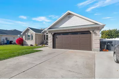 636 S 1850 E, Spanish Fork, UT 84660 - Photo 2