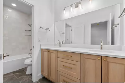 461 W Summit Ln, Kaysville, UT 84037 - Photo 28