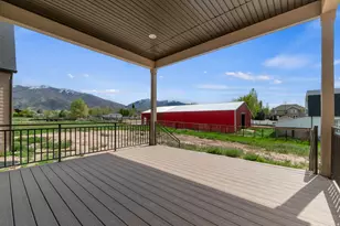 461 W Smt Ln, Kaysville, UT 84037 - Photo 32