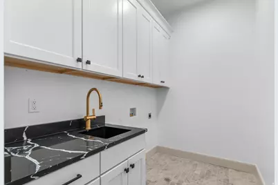 238 W 3175 N, Pleasant View, UT 84414 - Photo 8