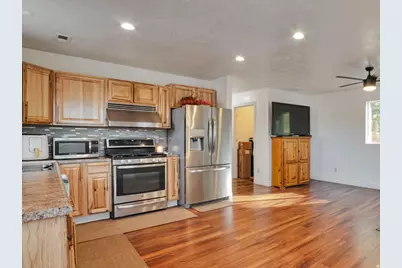 3760 S Jefferson Ave, Ogden, UT 84403 - Photo 2