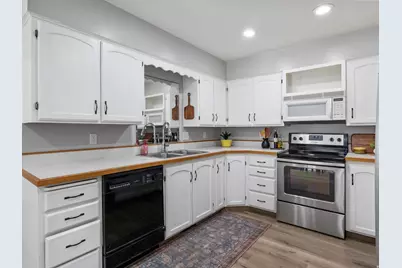 249 W 300 N, Springville, UT 84663 - Photo 4