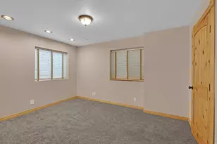 889 E Ben Lomond Ave S, South Ogden, UT 84403 - Photo 26