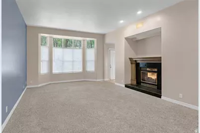 889 E Ben Lomond Ave S, South Ogden, UT 84403 - Photo 4