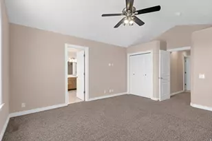 889 E Ben Lomond Ave S, South Ogden, UT 84403 - Photo 8
