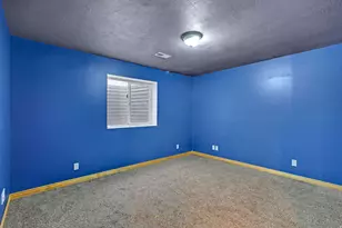 889 E Ben Lomond Ave S, South Ogden, UT 84403 - Photo 22