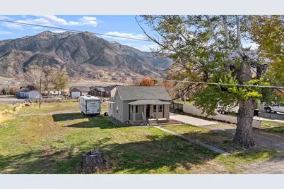 180 N 200 E, Mona, UT 84645 - Photo 2