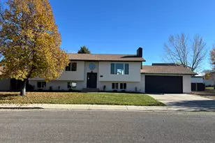 1335 W Evergreen Dr, Price, UT 84501 - Photo 1