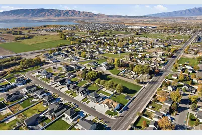 1351 W 700 S, Lehi, UT 84043 - Photo 12