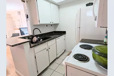 931 E Creek Hill Ln #11, Midvale, UT 84047 - Photo 6