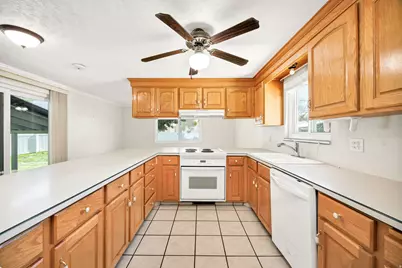 576 Douglas Dr, Logan, UT 84341 - Photo 4