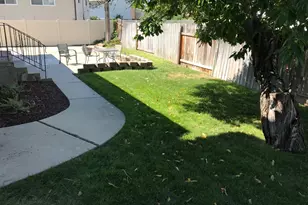 6818 S Luna Way E, Cottonwood Heights, UT 84121 - Photo 6