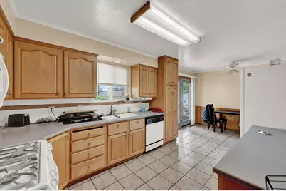 927 E 5650 S, Murray, UT 84121 - Photo 8