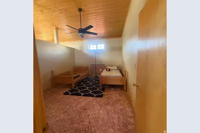 256 S 300 E, Blanding, UT 84511 - Photo 24