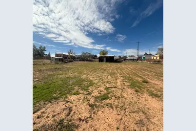 256 S 300 E, Blanding, UT 84511 - Photo 4