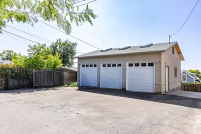 1260 E Emerson Ave, Salt Lake City, UT 84105 - Photo 2