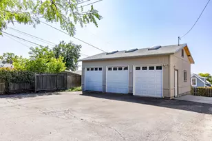 1260 E Emerson Ave, Salt Lake City, UT 84105 - Photo 2