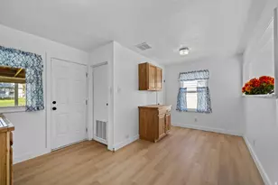 121 S Lakeview Dr, Clearfield, UT 84015 - Photo 12