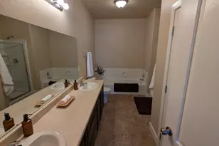 2326 W MacKay Ln, Taylorsville, UT 84129 - Photo 8
