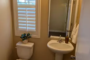 2326 W MacKay Ln, Taylorsville, UT 84129 - Photo 10