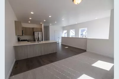 355 W Gentile St N, Layton, UT 84041 - Photo 8