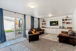 49 E 550 S, Kaysville, UT 84037 - Photo 10