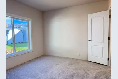 121 Barrington Way, Layton, UT 84041 - Photo 8