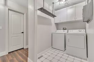 2154 E Wasatch Blvd, Sandy, UT 84092 - Photo 8