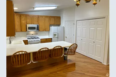 567 S Hazel Dr, Salem, UT 84653 - Photo 8