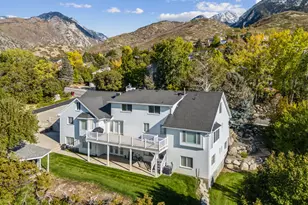 10142 S Majestic Canyon Rd E, Sandy, UT 84092 - Photo 6