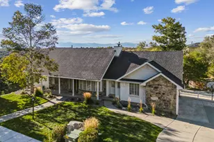 10142 S Majestic Canyon Rd E, Sandy, UT 84092 - Photo 2