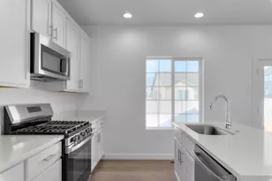 5718 N Mallard Dr, Stansbury Park, UT 84074 - Photo 12